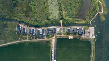 零碳木結(jié)構(gòu)展示中心、報(bào)告廳圓滿(mǎn)交付！